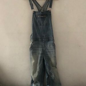 Lightwash distressed overalls